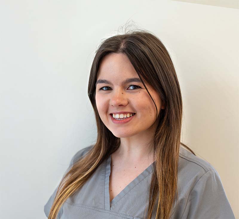 Marta - Assistante Dentaire au Cabinet Dentaire Vieux Château à Civray